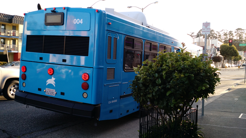 Illustration for article titled Want the Best App for Your Daily Commute? Take a Public Bus.